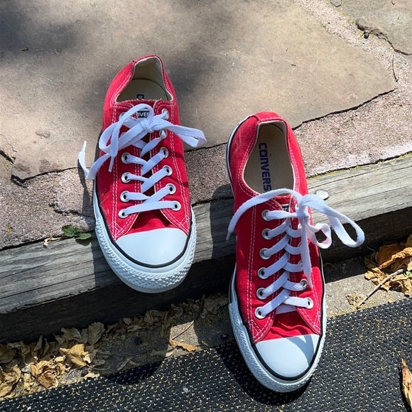 Converse Shoes - ▶️ Converse ◀️ Red  Women’s 8. Men’s 6